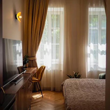 16 & Living 4* Prag